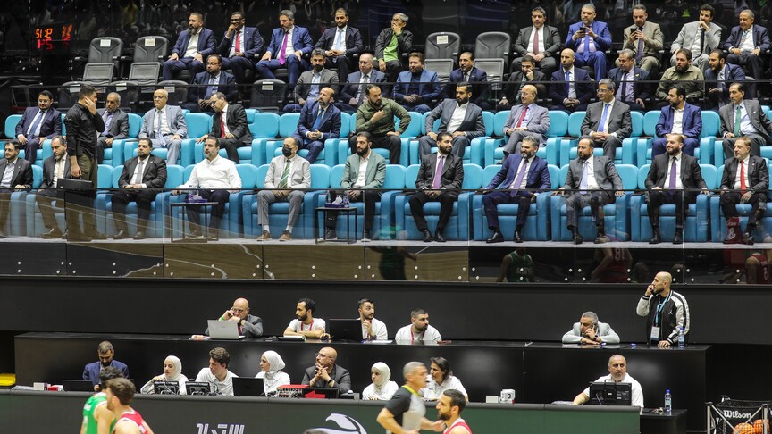 الرئيس السوري يفتتح صالة الفيحاء الرياضية